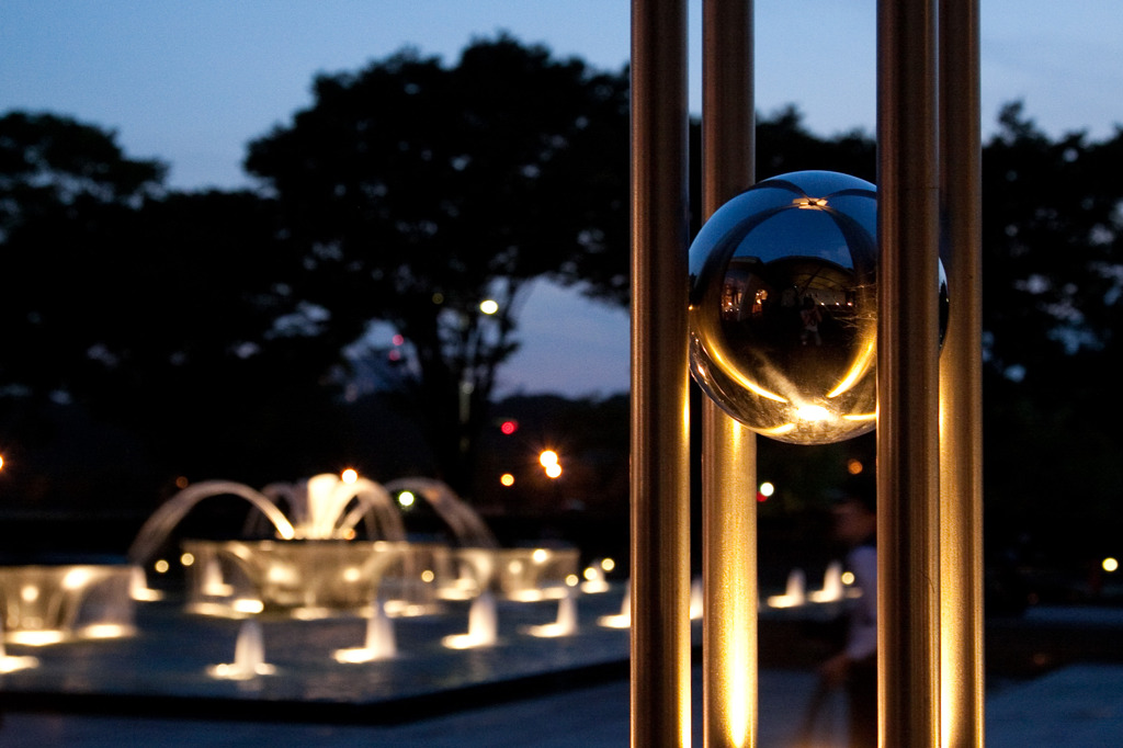 夜の噴水公園1