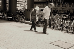 2010:08:11 12:03:33