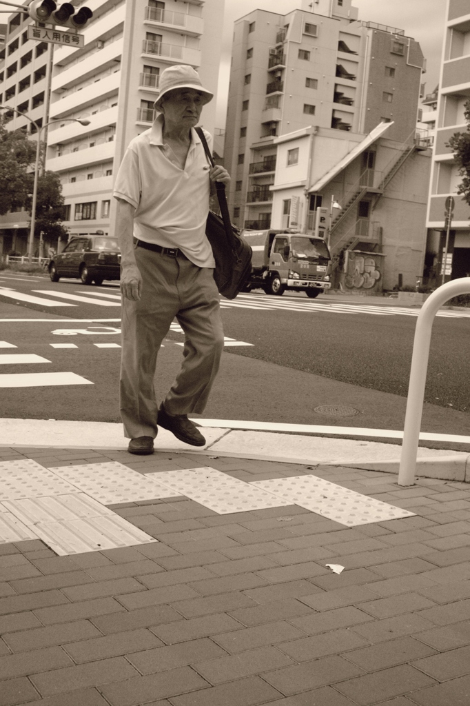 2010:08:11 08:30:40