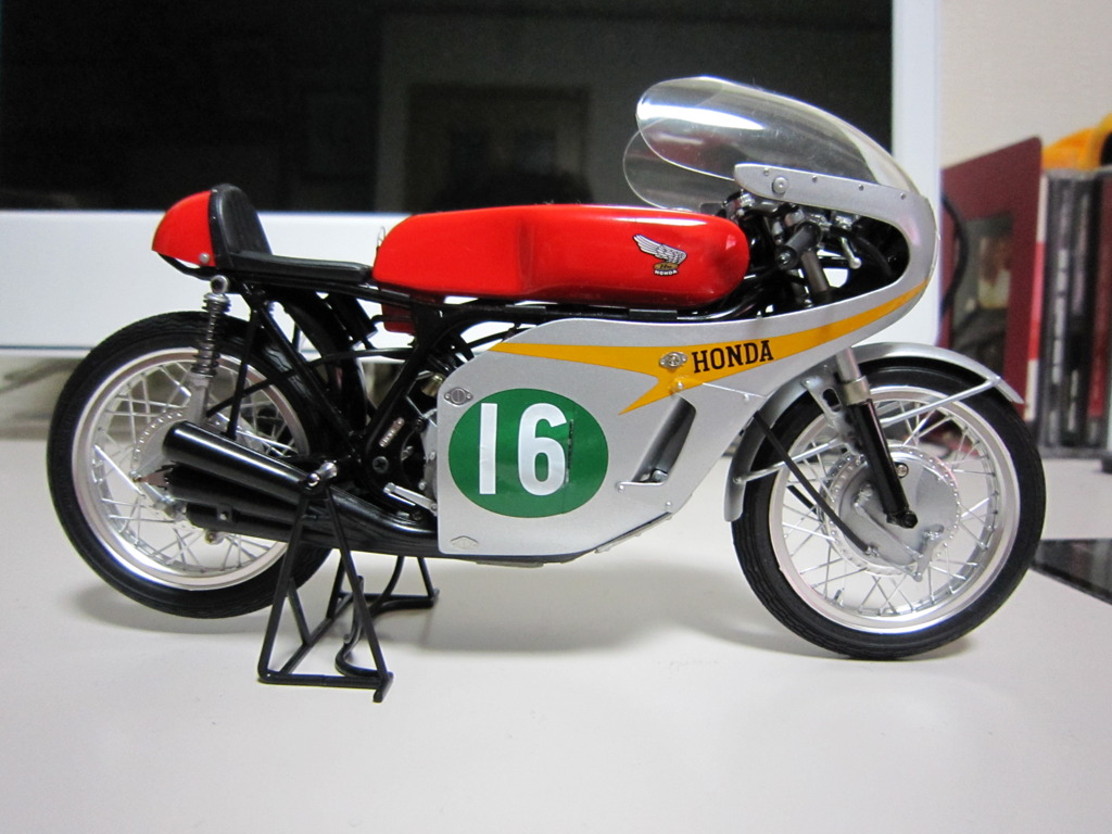 Honda RC166