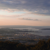 能登 夕暮れの町並み