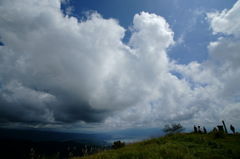 迫る雨雲