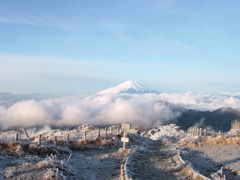 蛭ヶ岳山頂より