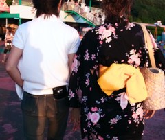 手、つなごう・・・