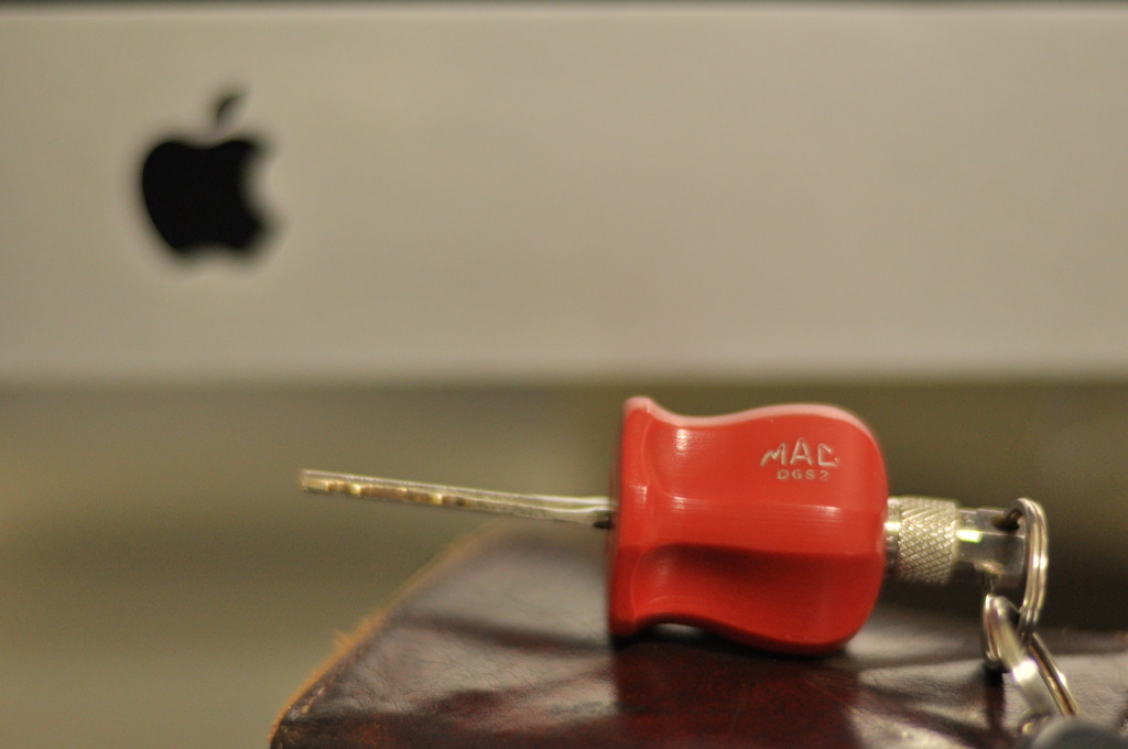 Apple iMacとMac Tool