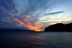 海峡に沈む