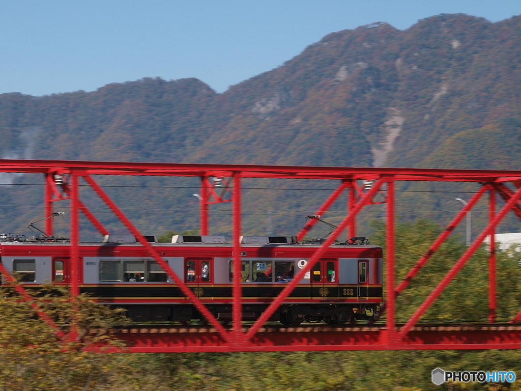 赤い鉄橋