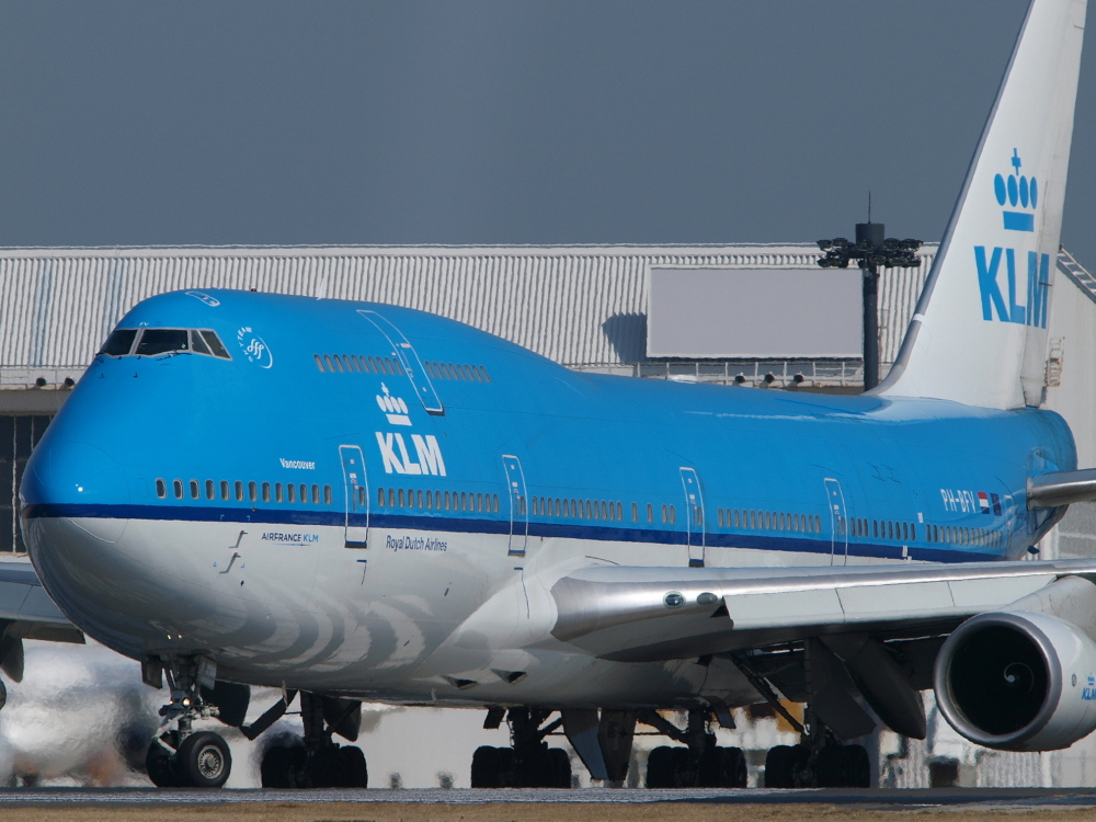 Boeing ①