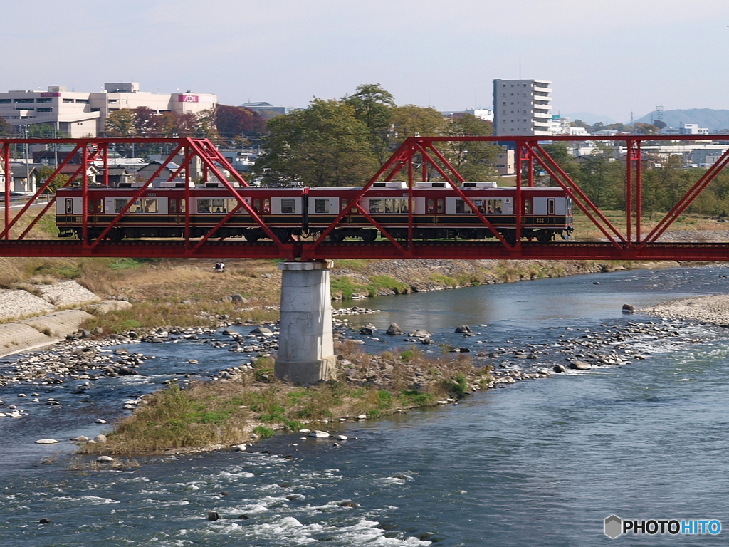 赤い鉄橋