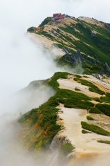 雲上の山小屋