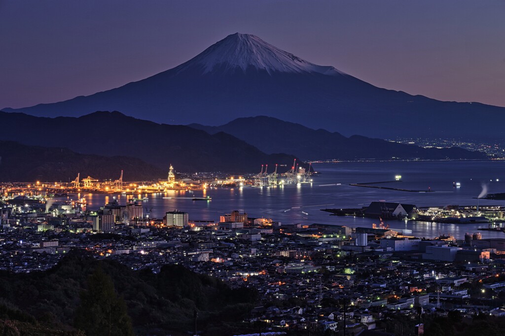 富嶽遠望