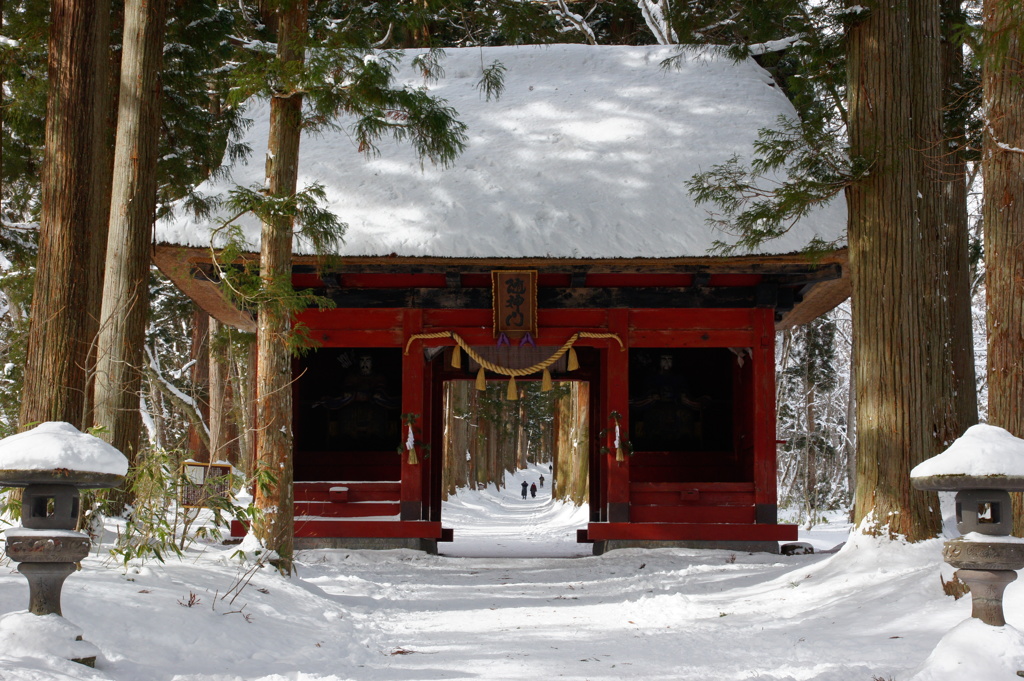 雪の参道