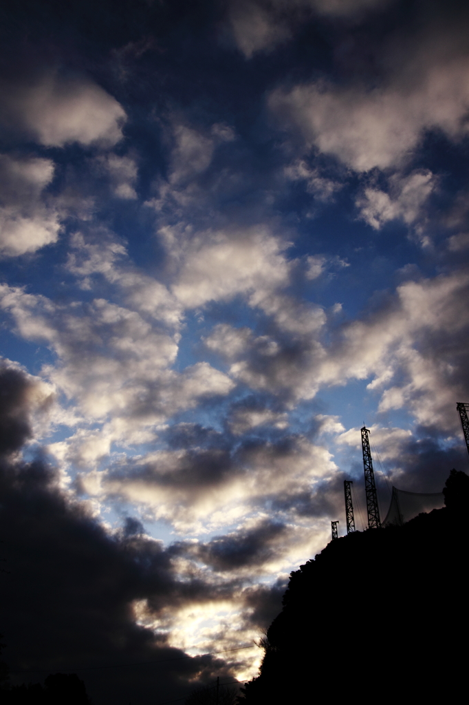 朝の雲