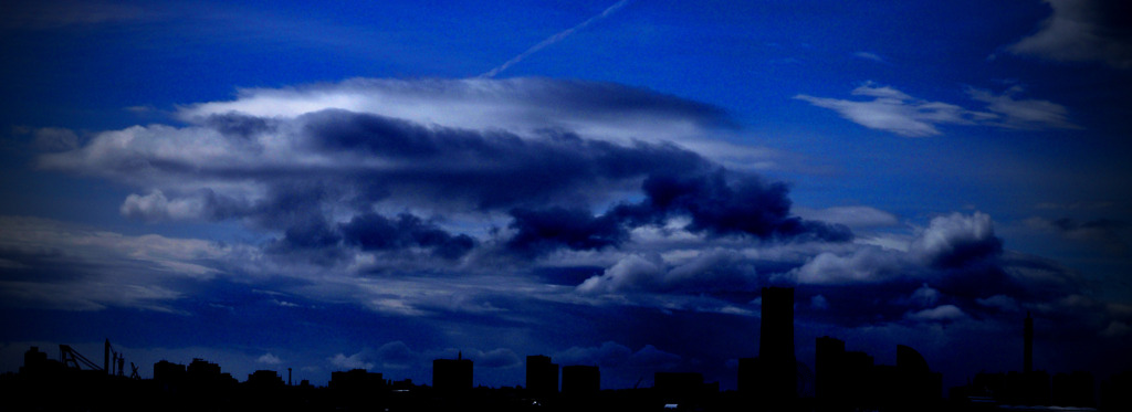 大きい雲