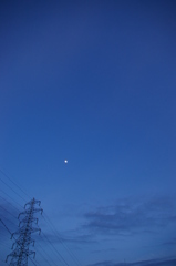 月と鉄塔