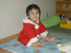 よちよち歩きなサンタ