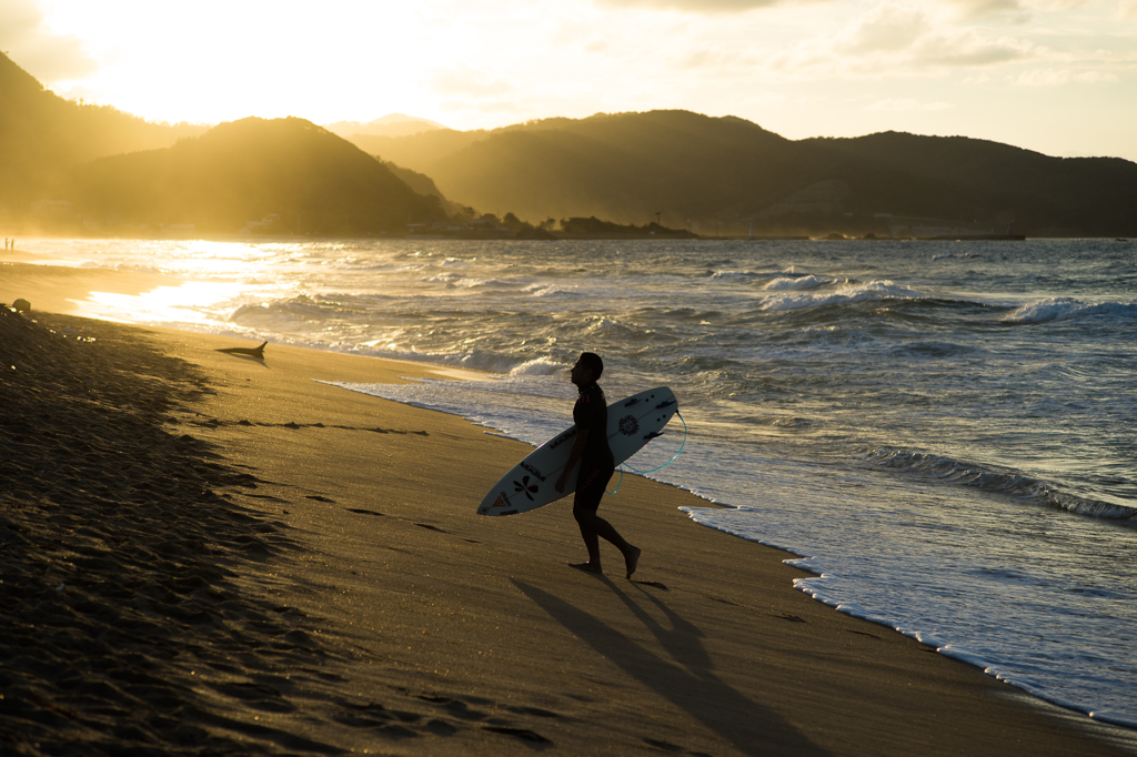 Sunset & Surfer