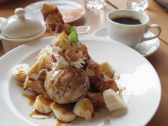 waffles with caramel banana topping