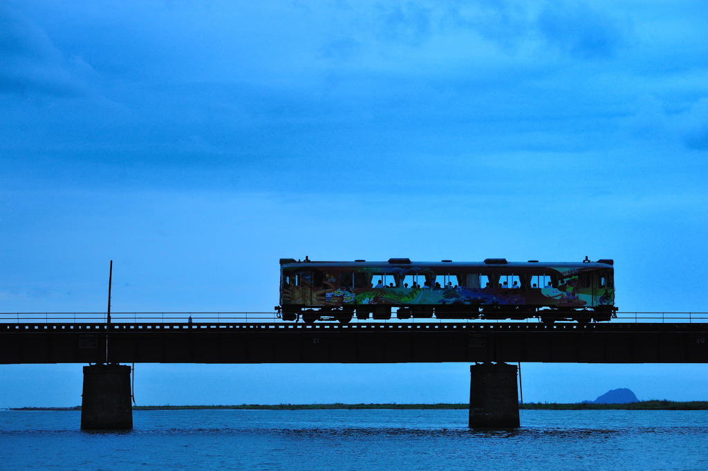 海と空の鉄道