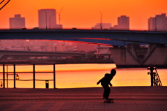 夕陽に向かって