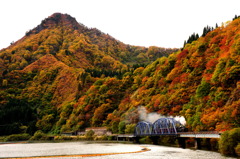 山岳を行く