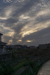 夕暮れと飛行機
