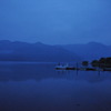 湖の夜明け前