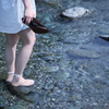 水に濡れた君と靴