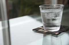 glass　on the water