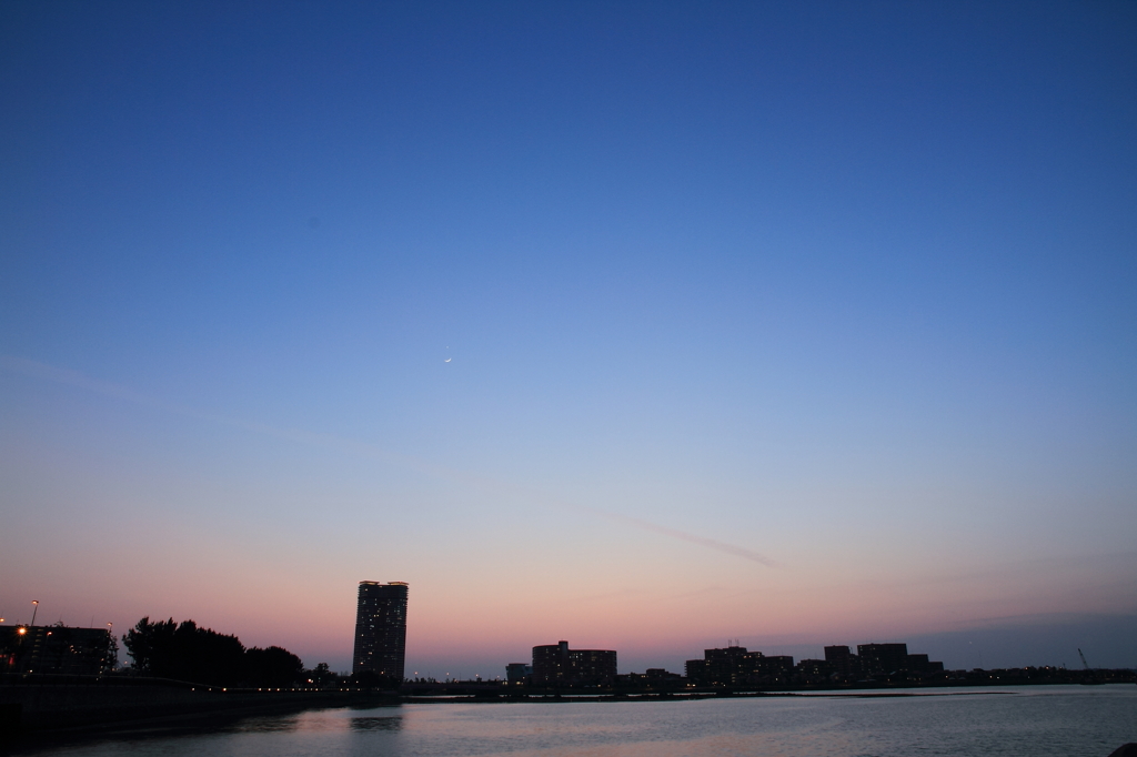 Irand City  magic hour