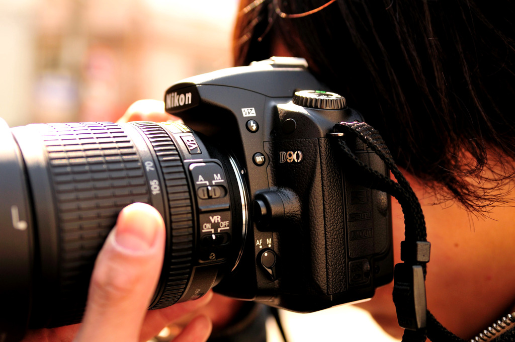 D90
