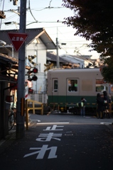 等持院駅前道