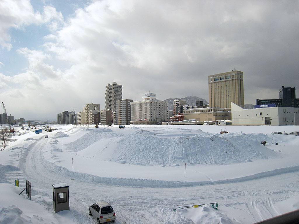 雪の堆積場