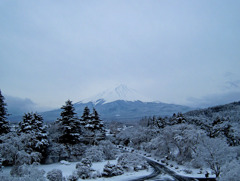 早朝の富士山