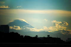 夏雲湧き上がる富士 02