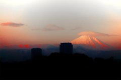 赤富士と笠雲 02