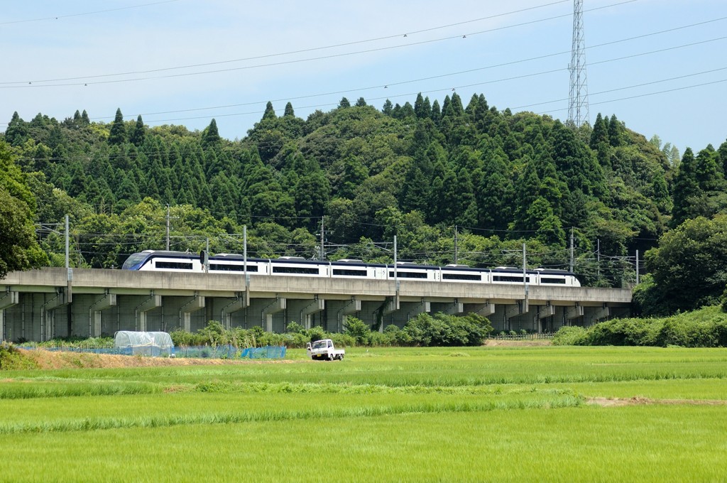 成田へ。