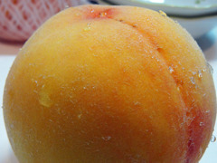岡山県産 「黄金桃」高級な桃なのです