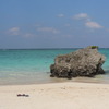 石垣島の海、浜辺と岩
