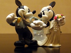 ディズニー、結婚式でのミッキー＆ミニー