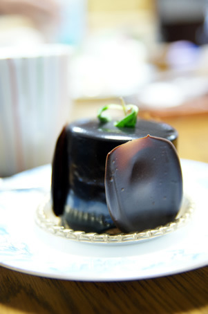 生粋もののチョコレートケーキ