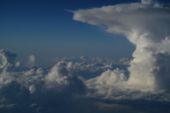 向こうのわた雲