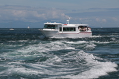 鳴門海峡の渦潮