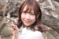 4-8朝日奈しおりさん　モデル