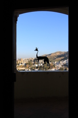 アルハンブラ宮殿室内からの窓