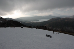 大観山パーキングから芦ノ湖と富士山