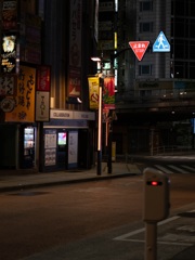 新宿　夜明け前