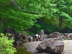 川遊び