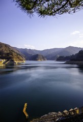 また湖