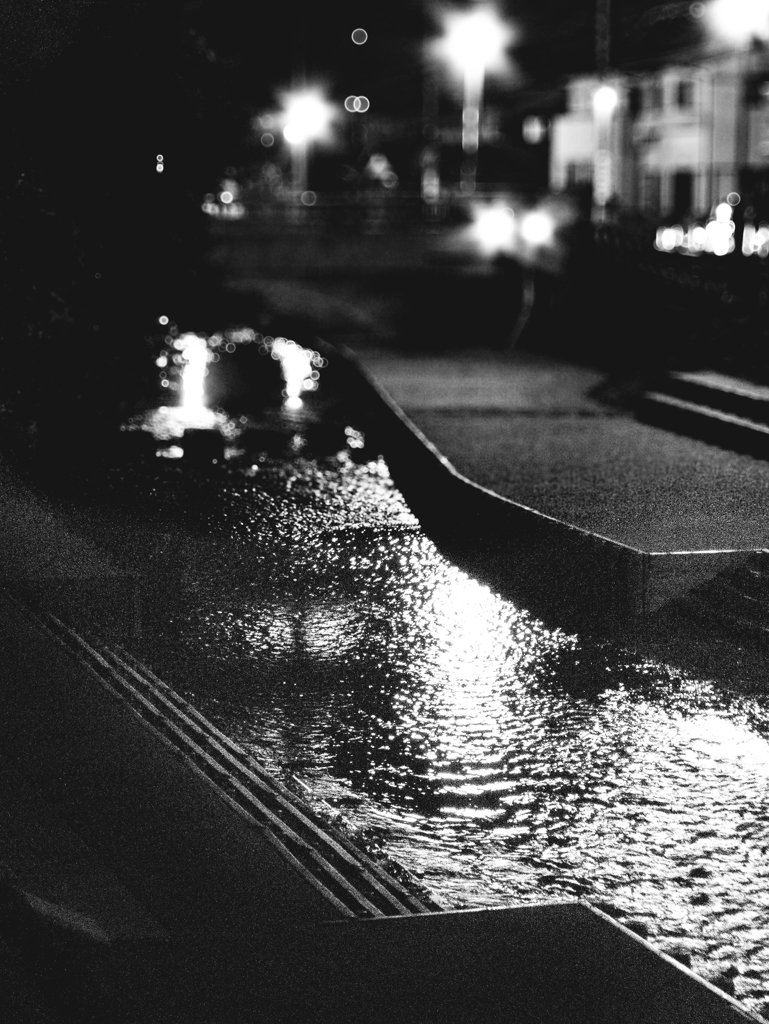 夜の河川
